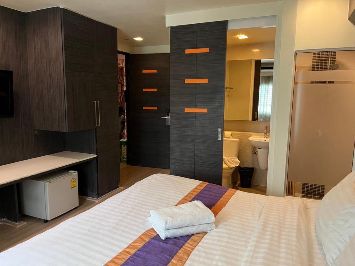 Orion Rooms Sukhumvit 11 Банкок Екстериор снимка