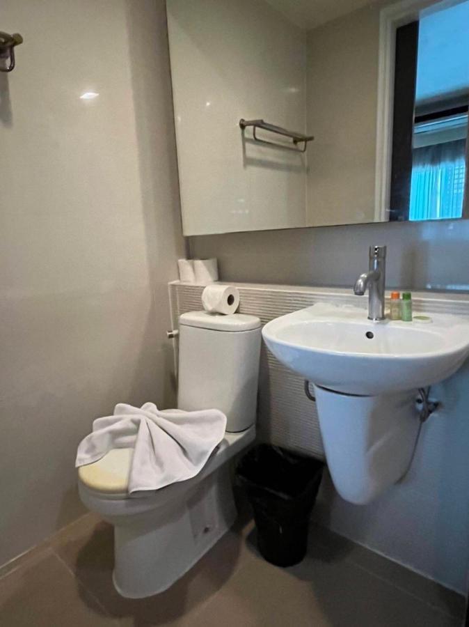 Orion Rooms Sukhumvit 11 Банкок Екстериор снимка