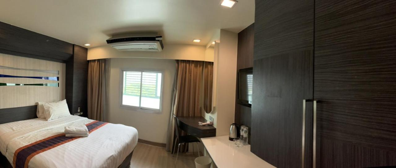 Orion Rooms Sukhumvit 11 Банкок Екстериор снимка
