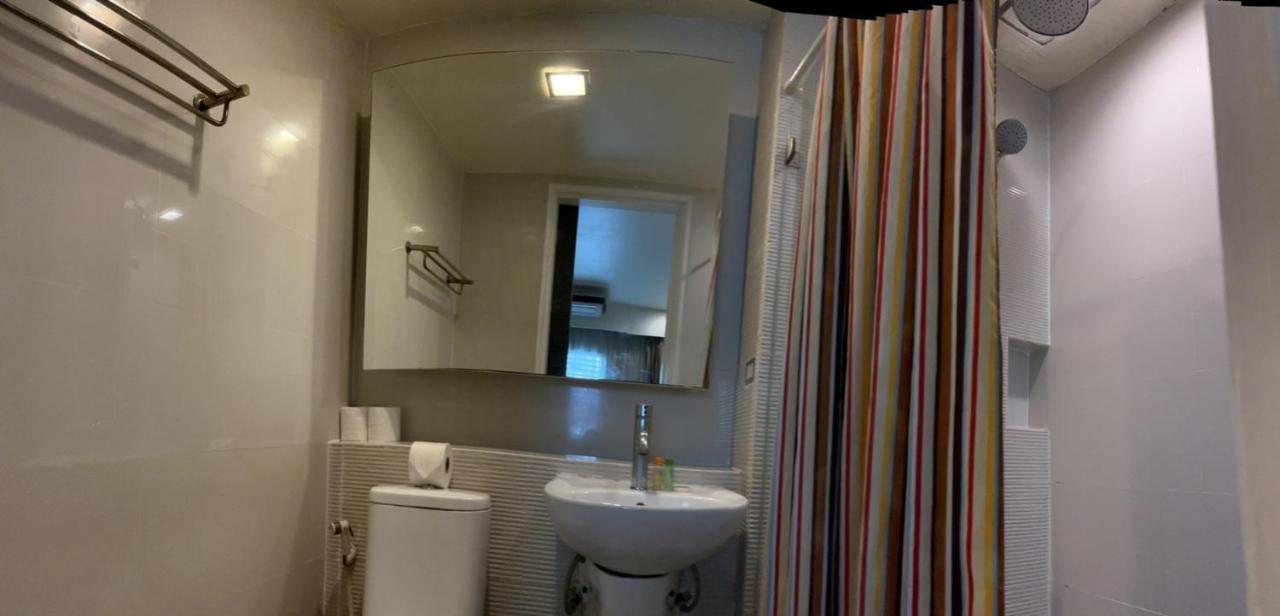 Orion Rooms Sukhumvit 11 Банкок Екстериор снимка